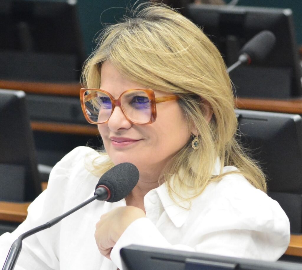 Deputada Flávia Morais (PDT-GO)